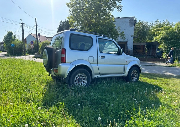 Suzuki Jimny cena 16605 przebieg: 205331, rok produkcji 2005 z Rzgów małe 154